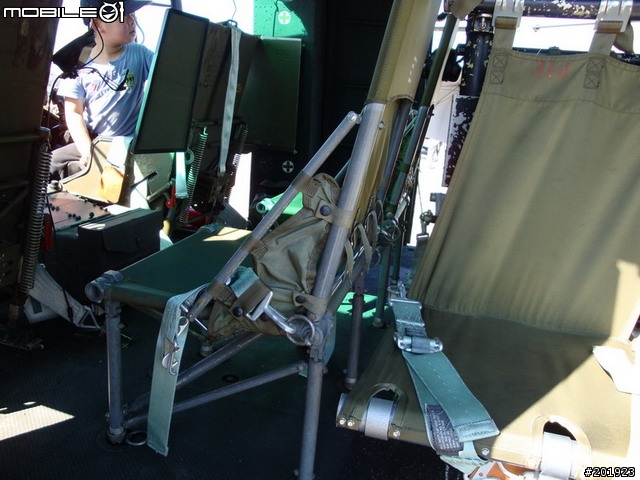 [台中新社]陸軍航空602旅-營區開放知性之旅(圖多)-新增油車和美眉