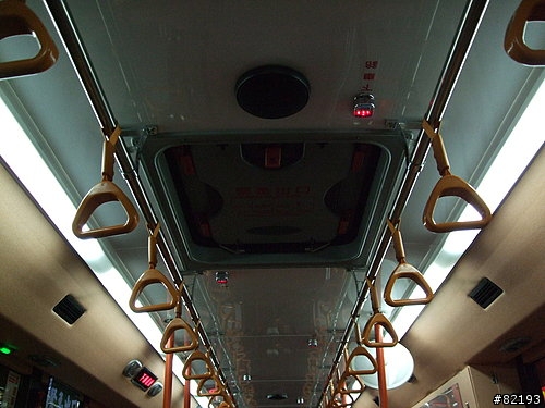 坐巴士~公車~火燒車和翻車怎麼辦?