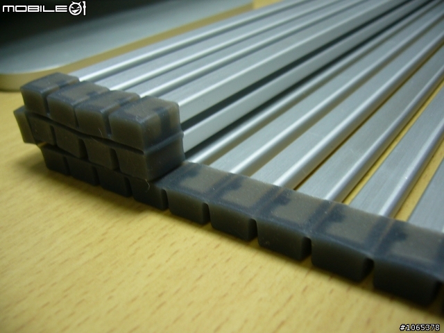 用新版MacBook Pro測試技嘉Roll Pad散熱板效能