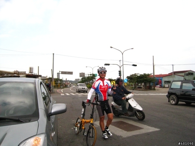 車隊出遊照   手勢最多是啥?