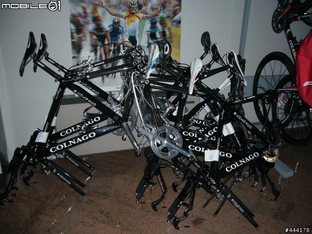 TOUR DI COLNAGO...