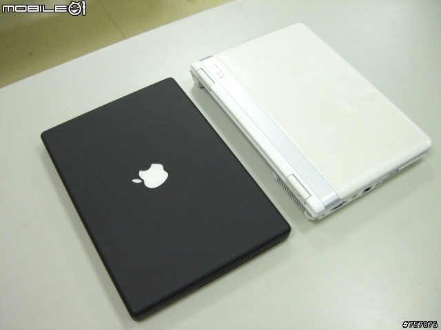 開箱"秤重PK!" BenQ S33PT02 vs. Macbook & HP Compaq B1204