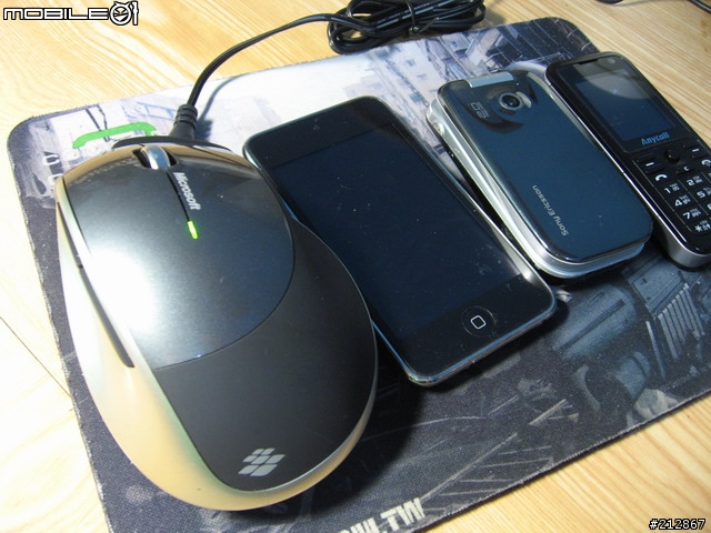 全表面制霸，Microsoft Explorer 無線藍光鼠