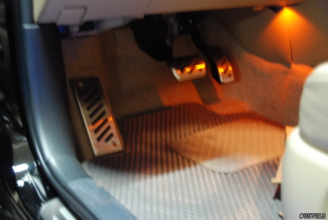 2008/11/21  期待已久的RAV4 黑色米內(E天窗)開箱文 啦