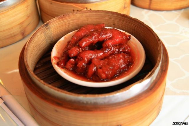 【景點】礁溪蘭陽大飯店～和風四人房＆港式飲茶吃到飽～