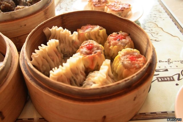 【景點】礁溪蘭陽大飯店～和風四人房＆港式飲茶吃到飽～