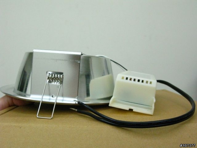 【開箱】環保節能的 LED