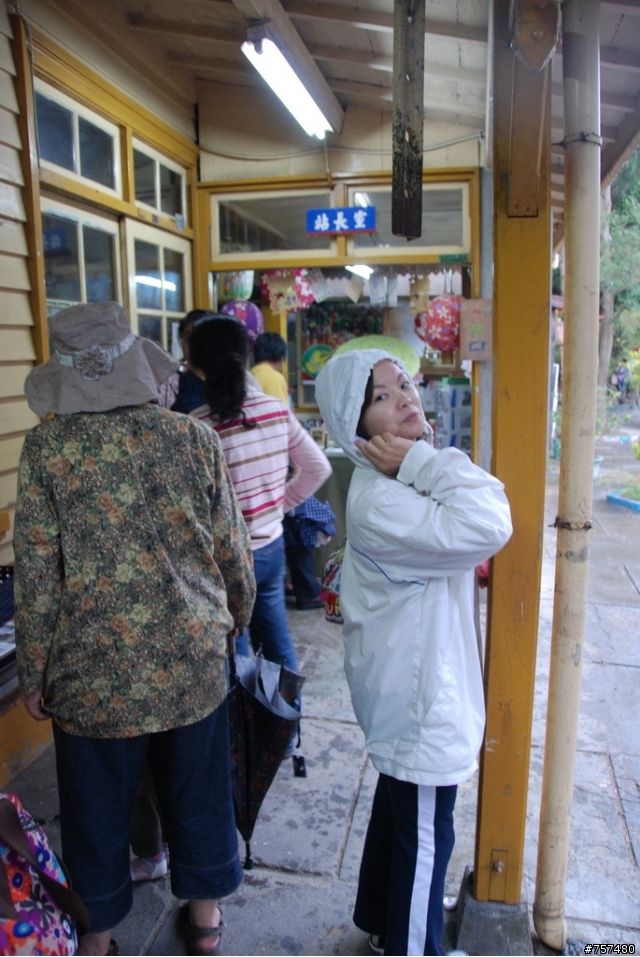 2008年11月08日 – 中大折成軍 + 三義車站→勝興車站→龍騰斷橋→鯉魚潭→泰安車站→后里車站
