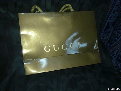[分享]Gucci名片夾with台灣沒有的顏色