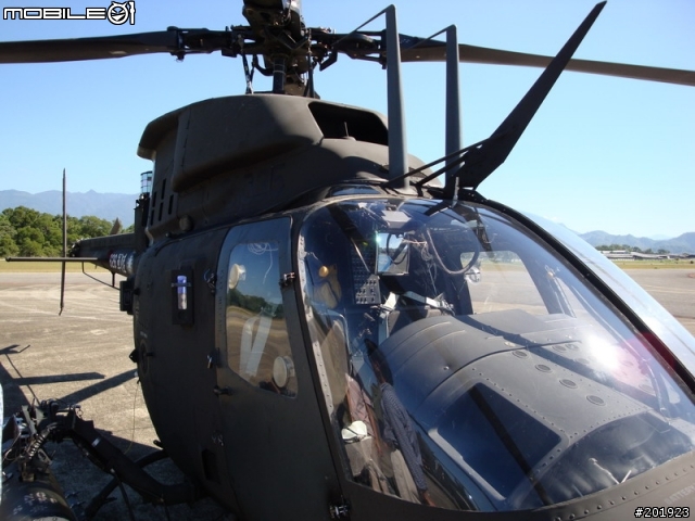 [台中新社]陸軍航空602旅-營區開放知性之旅(圖多)-新增油車和美眉