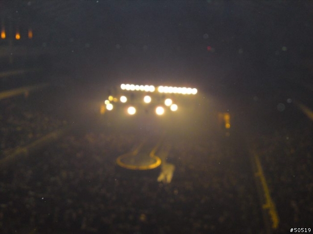 C905  上市來滿月隨拍~