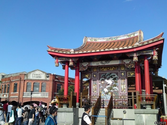 C905  上市來滿月隨拍~