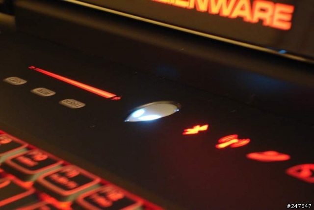 [開箱分享] ALIENWARE  AREA-51 m17x