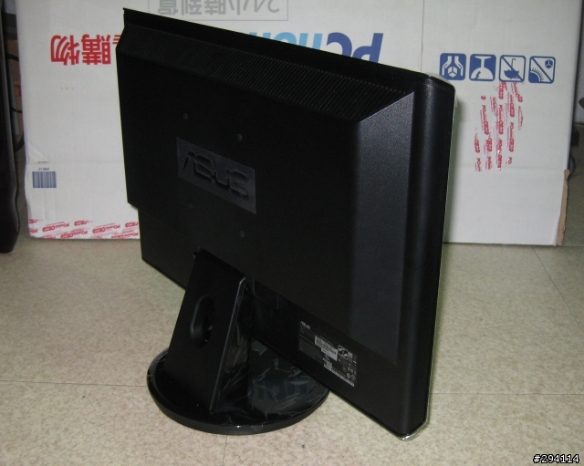 【開箱】ASUS 的22吋 Full HD(16:9) VH226H