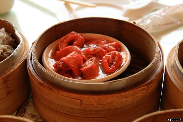 【景點】礁溪蘭陽大飯店～和風四人房＆港式飲茶吃到飽～