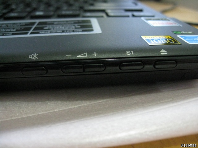 [簡易開箱文] SONY VAIO TT 台灣版 VGN-TT15TN/B (11/28 新增簡易效能測試)