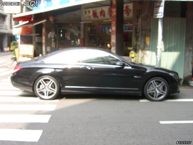 台中市拍到的黑色CL63 AMG