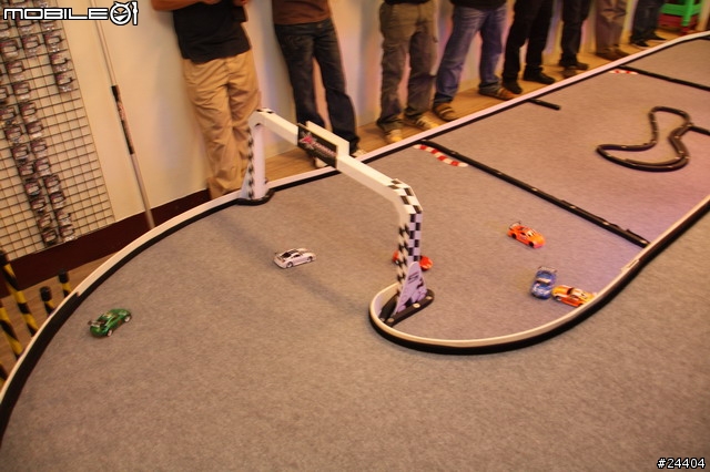 [分享] KYOSHO MINI-Z 2008/11/23台中彰化烏拉拉室內遙控車場開幕賽