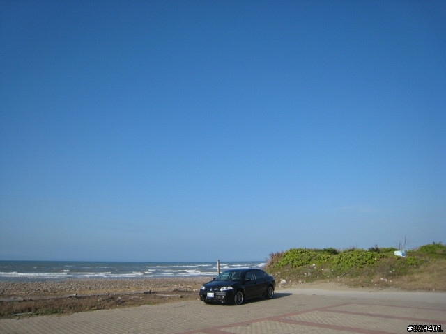 [這不是開箱文] MEGANE Sedan dCi [News:提前反映歐元匯率+關稅]