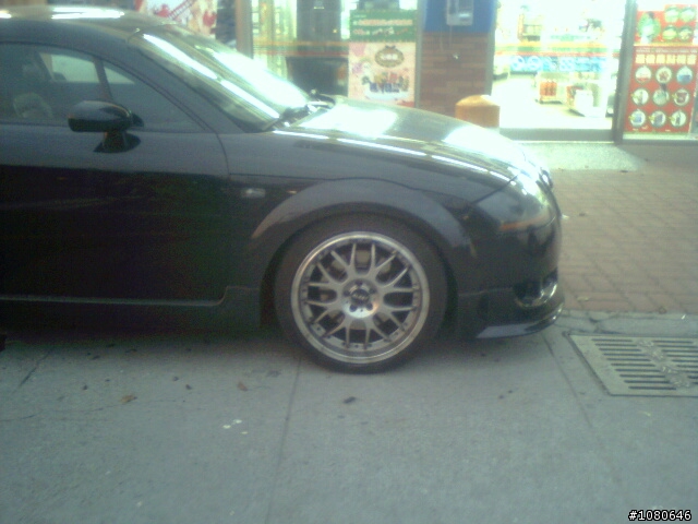 路上看到的Audi TT