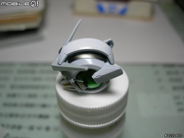 [分享]1/100能天使鋼彈雪崩式樣-迷彩塗裝(追加高亮度相片)