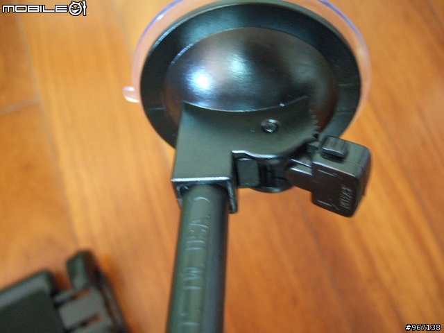 天凱 TSKY TP7000 隨身錄放數位電視 開箱文