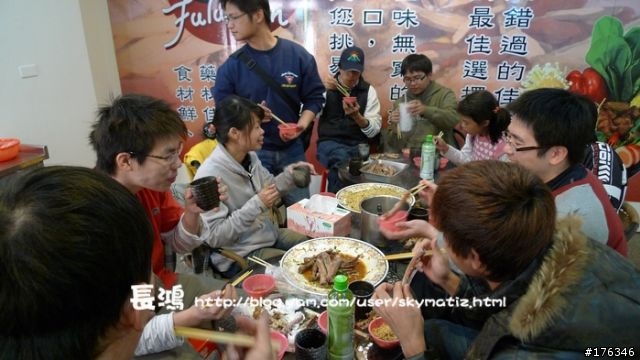 【臨時約吃】12/6(六) 下午四點 藥膳麻辣魯味 一樓有照片