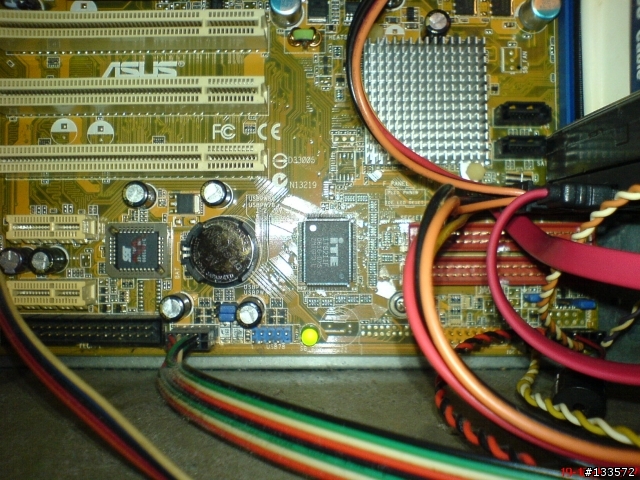 主機板電源燈閃爍~這是故障嗎??