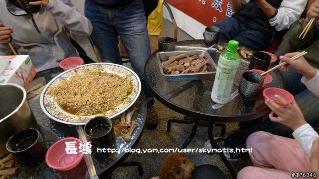 【臨時約吃】12/6(六) 下午四點 藥膳麻辣魯味 一樓有照片