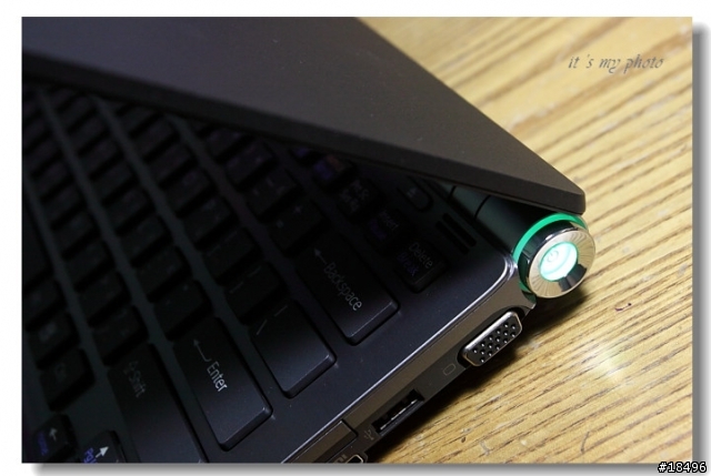 [偽開箱]殘敗的VAIO Z15，心碎了的LCD~