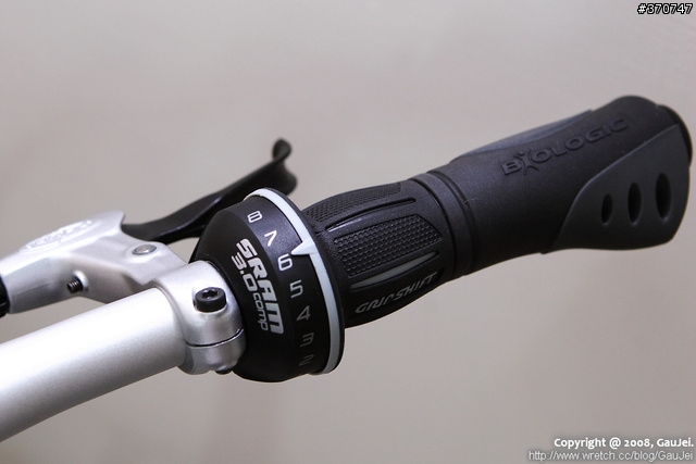 [開箱] 09年DAHON Mu P24開箱組裝圖解與舊車款比較