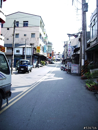 嘰嘰叫! = 單速淑女車  上古坑喝咖啡 = (圖多)