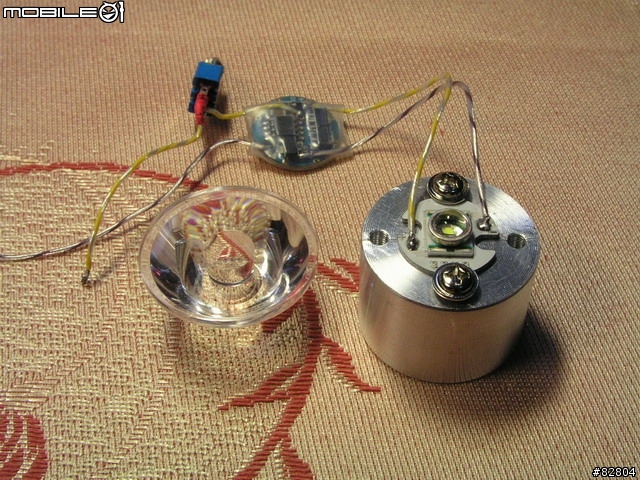 [分享] DIY CREE Q5 高質感小惡魔車燈  可調聚光可調光型 (詳解硬體篇)