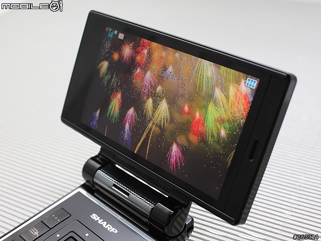 [先秀圖] 年終壓軸! SHRAP WX-T923與 Fujitsu F905i 超細螢幕聯手登場