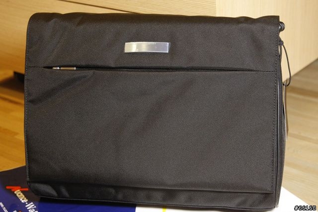 分享]斜背包PORSCHE DESIGN LUGGAGE P'2000 - Mobile01