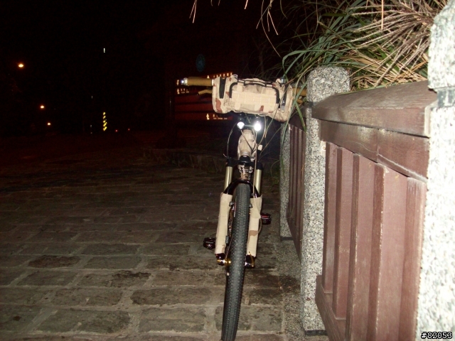 大家好~~我是新來的~先來拜碼頭~以後請多多關照~~