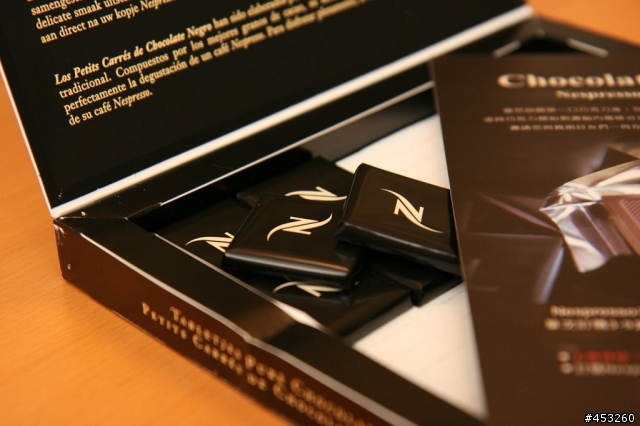 [分享] Nespresso ESSENZA C100 自動義式膠囊咖啡機