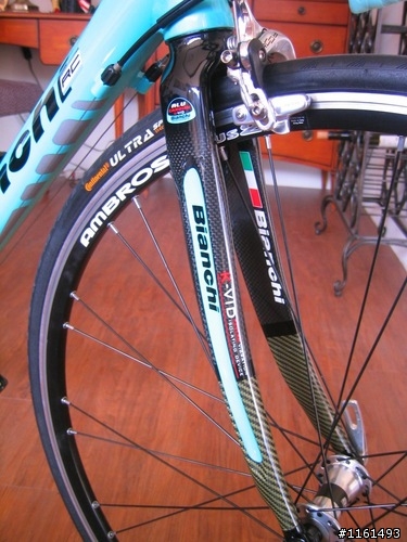 遲來的開箱文~我的第一台公路車BIANCHI~