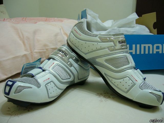 [分享]SHIMANO SH-R220E 卡鞋開箱文