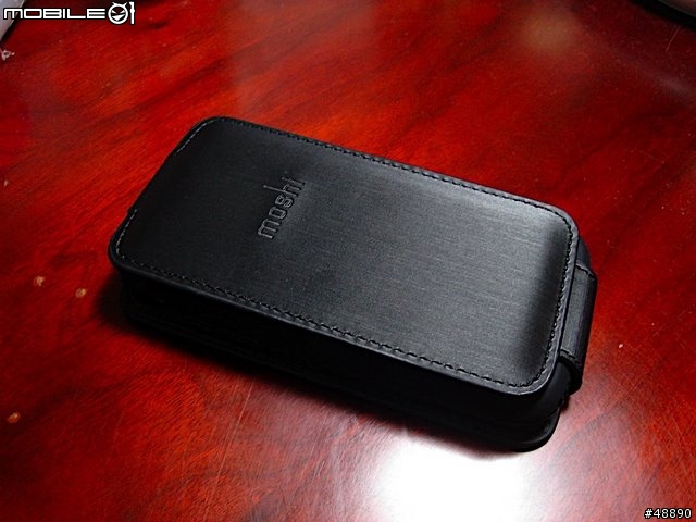 天冷了，幫您的iphone加件衣服吧! ----- Moshi Concerti 皮套