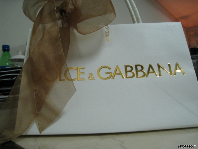 [開箱]DOLCE&GABBANA秋冬新款男香_the one,外加兩件襯衫!!