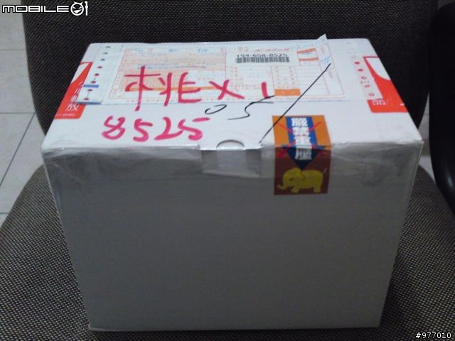 {經典白綠配} Sony ericsson k660i開箱文