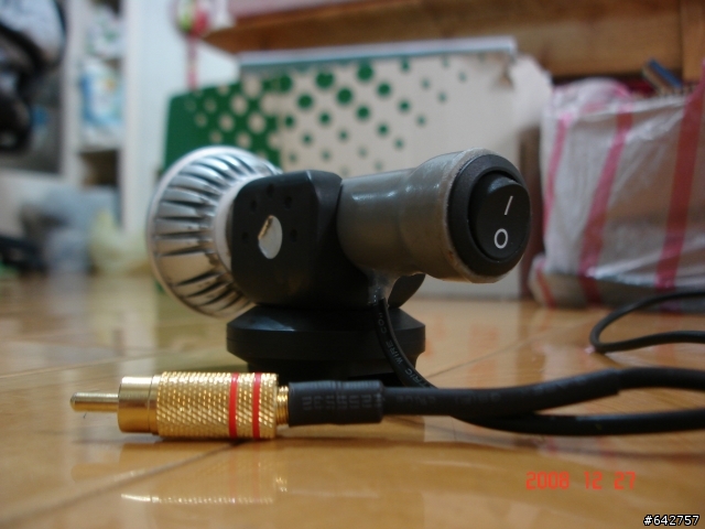 DIY  三個P4 LED高亮度自行車燈，稍後補上完整燈型