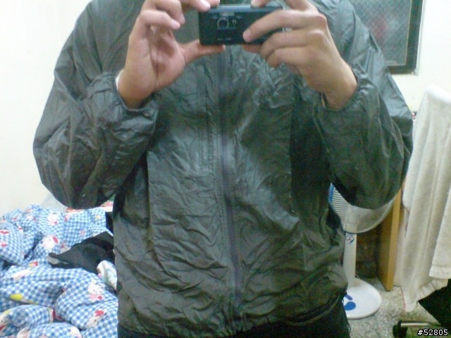 [不專業分享]還不錯的輕薄風衣