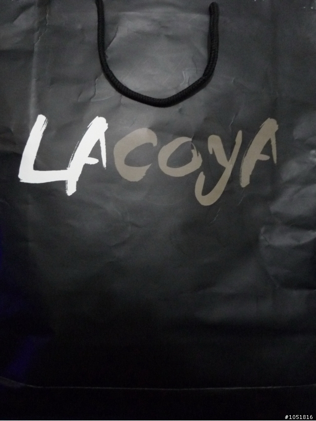 開箱文:老婆的愛心禮物，冬季保暖好物-Lacoya天絲長褲