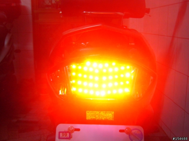 有夠無聊之四期新勁戰DIY LED後燈
