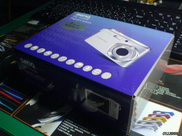 BENQ-E1050t剛出爐又不專業的開箱文