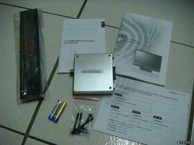 [分享]BenQ SD3742 及 HT-S42 壁掛架開箱文