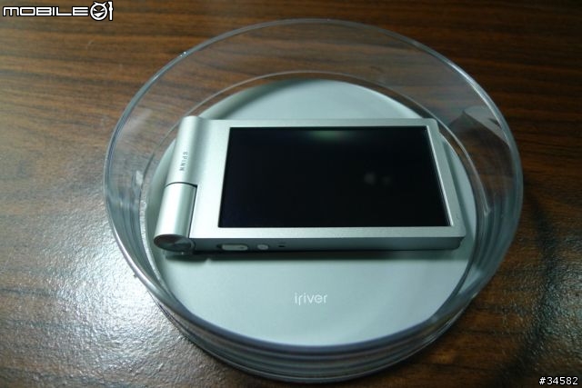 [開箱] iriver Spinn 8G 終於來囉~