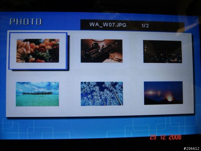 [分享]Comxion Ufoto 700WD七吋 數位相框開箱文